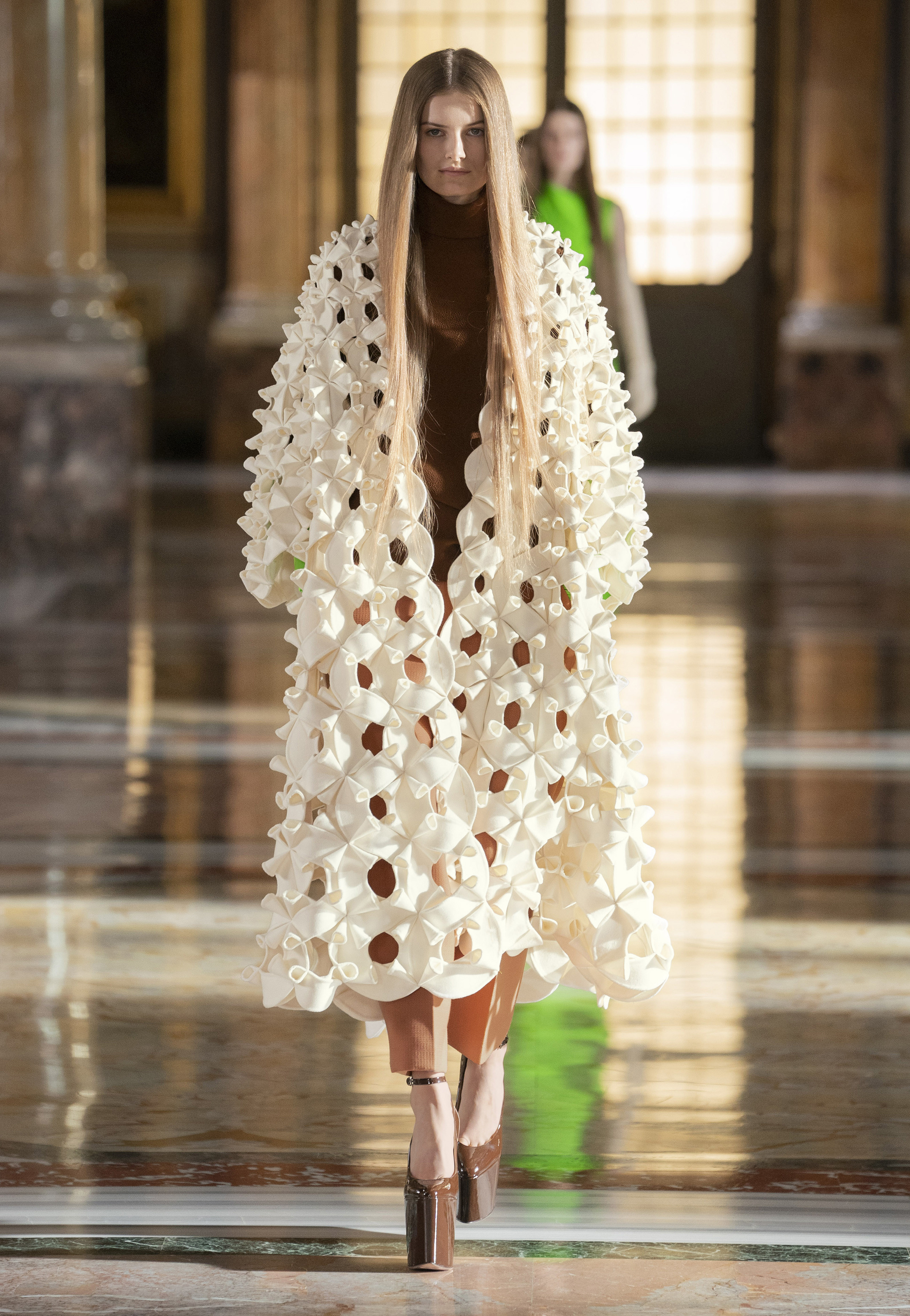 Valentino - Haute Couture Spring/Summer 2021 - Look 26