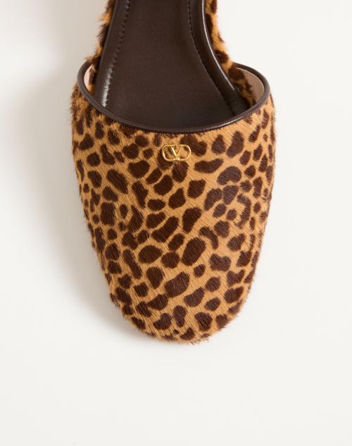 Valentino Garavani - D’orsay Bondie Pumps Aus Kalbsleder Mit Pony-effekt, 45 mm - Animalier - Frau - Pumps