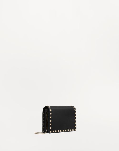 Valentino Garavani - Rockstud Calfskin Chain Pouch - Black - Woman - Clutches