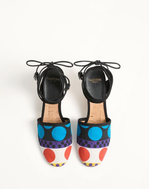  - Multicolour
