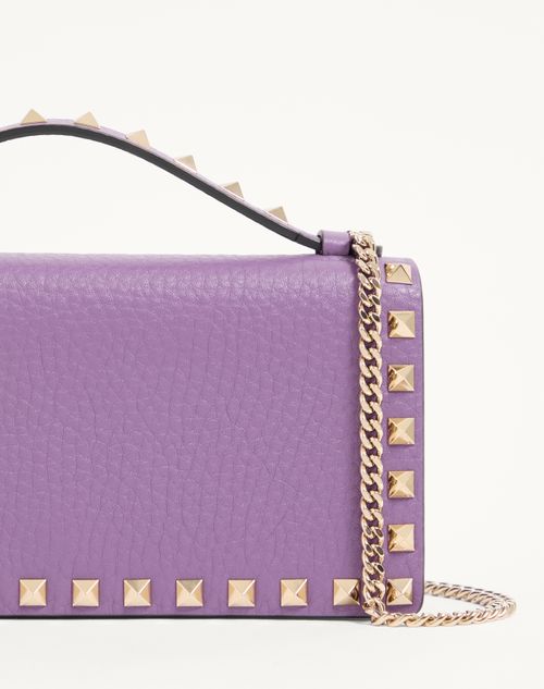 Valentino Garavani - Rockstud Wallet With Chain In Grainy Calfskin - Lilac - Woman - Wallets And Small Leather Goods