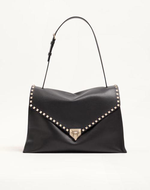 Valentino Garavani - Bolso De Hombro Grande Valentino Garavani Rockstud Maxxing De Cuero De Becerro Liso - Negro - Mujer - Bolsos Shopping