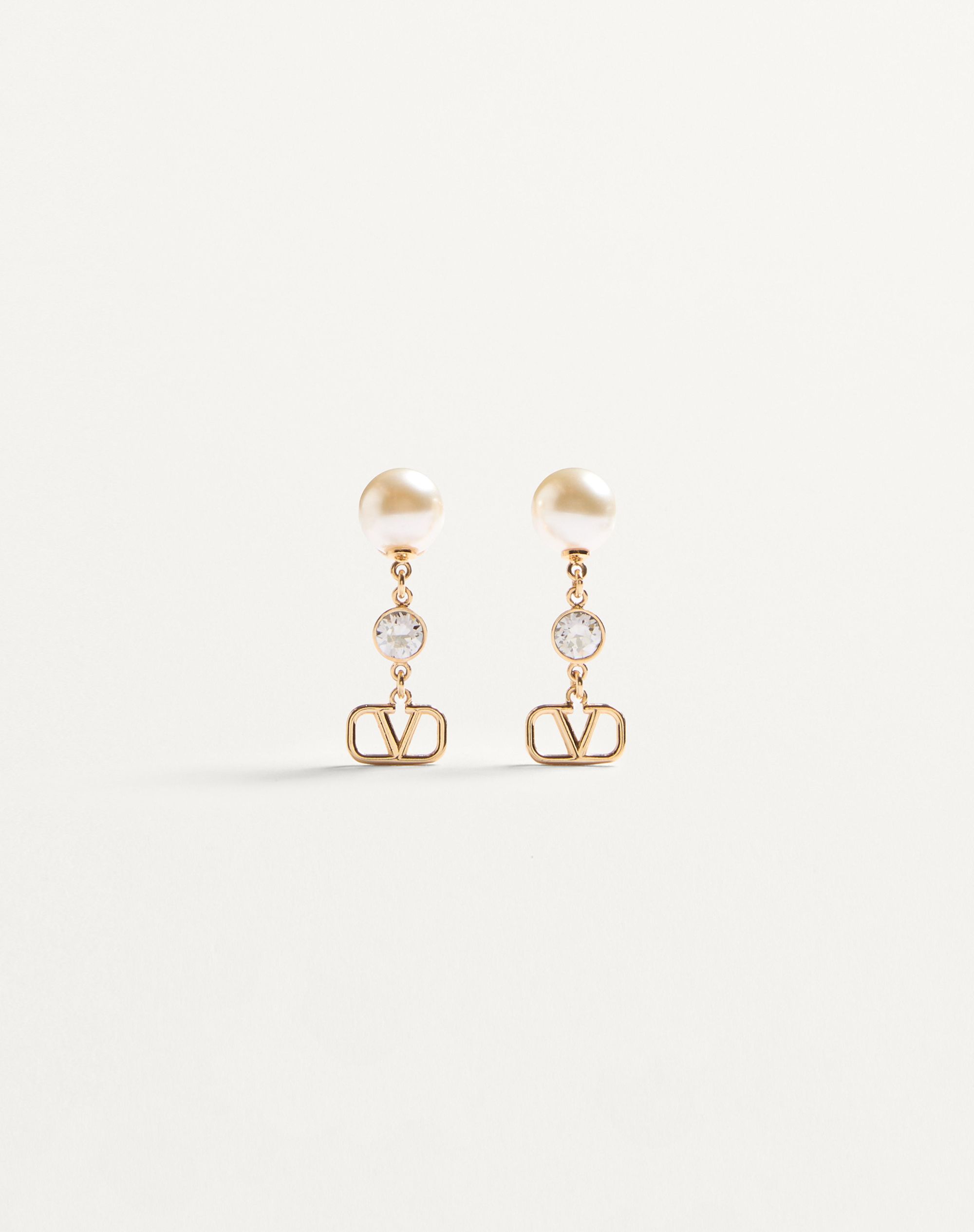 Vロゴ シグネチャー メタル X スワロフスキー®クリスタル ピアス Vロゴ シグネチャー メタル X スワロフスキー® クリスタル