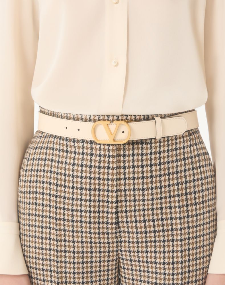 Valentino Garavani Vlogo Signature Reversible Shiny Calfskin Belt - 30Mm / 1.2 In. Woman Black/Butter 085