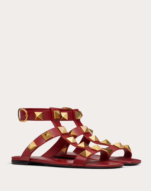 Roman Stud Flat Calfskin Sandal for Woman in Rose Cannelle | Valentino US