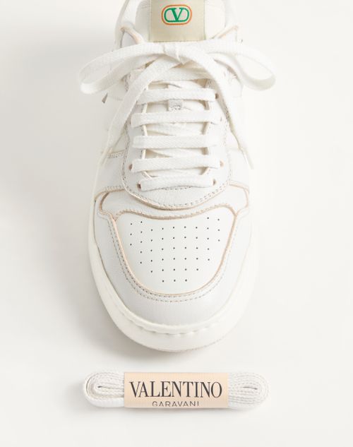 Valentino Garavani - Freedots Sneaker In Kidskin And Nappa Calfskin With Stud Detail - White - Man - Sneakers