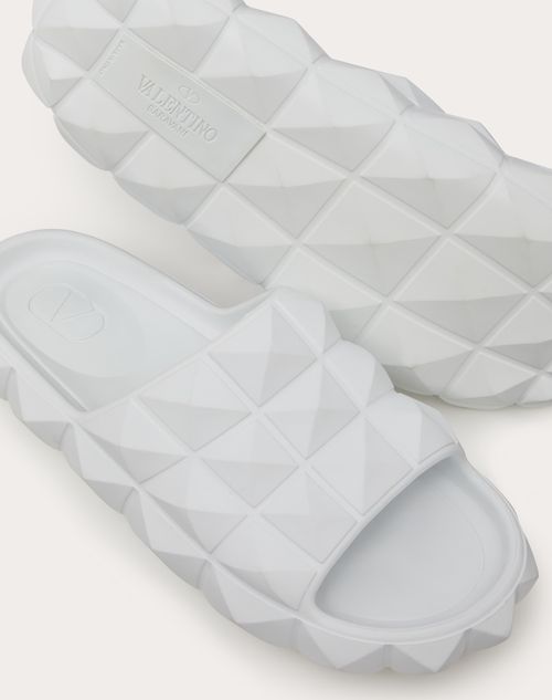 ROMAN STUD TURTLE SLIDE SANDAL IN RUBBER