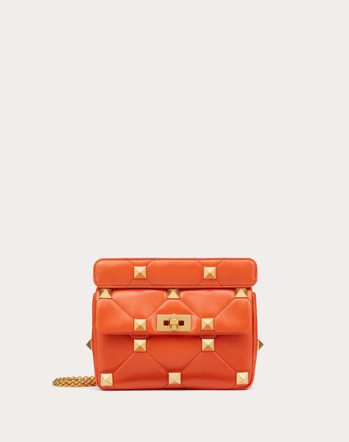 Valentino Garavani - Medium Roman Stud The Shoulder Bag In Nappa With Chain - Orange - Woman - Shoulder Bags