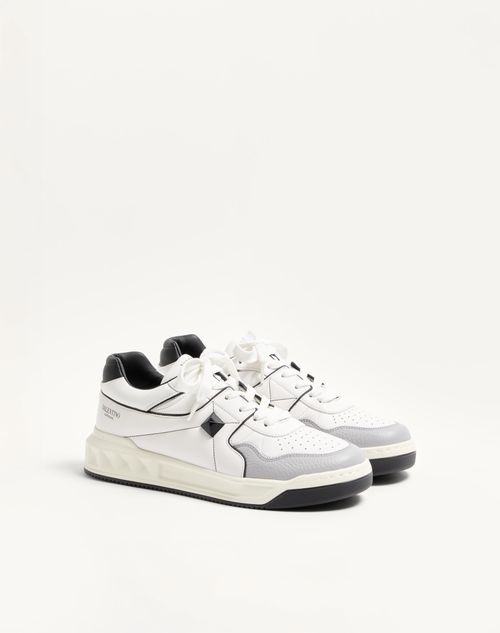 Valentino Garavani - One Stud Low-top Nappa Sneaker - White/ Black - Man - Sneakers