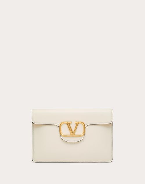 Valentino Garavani - Valentino Garavani Locò Clutch Aus Kalbsleder - Light Ivory - Frau - Pochetten