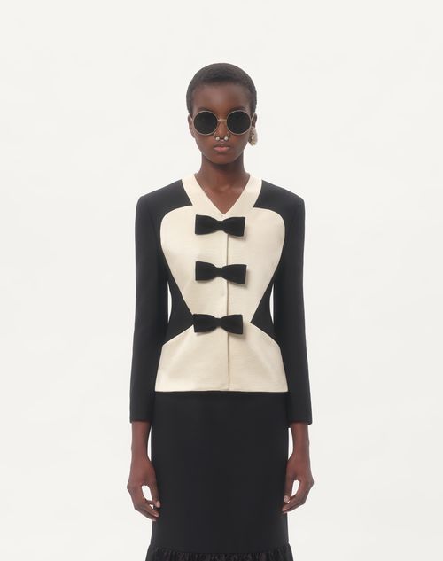  - Black/soft Beige