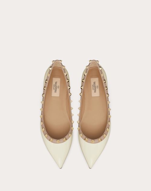 Patent Rockstud Ballet Flat for Woman in Poudre | Valentino US