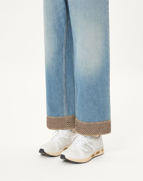 Valentino Garavani - Vlogo Easyjog Low-top Sneaker In Calfskin And Fabric - White - Man - Sneakers