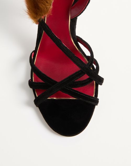 Valentino Garavani - Fetishique Velvet Sandal With Fur Leaf 105 Mm - Black - Woman - Sandals