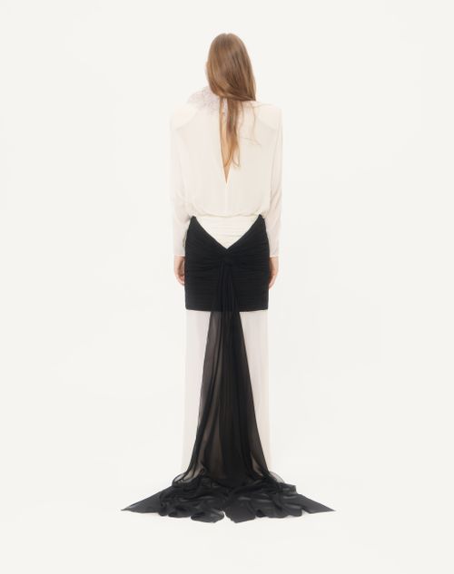Valentino - Long Dress In Light Georgette With Feathers - Vanilla/black - Woman - Gowns
