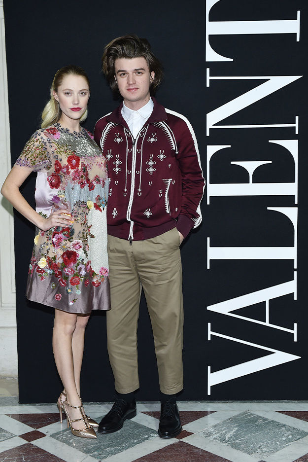 ヴァレンティノ 最新情報 デザイナーコレクション Valentino Com