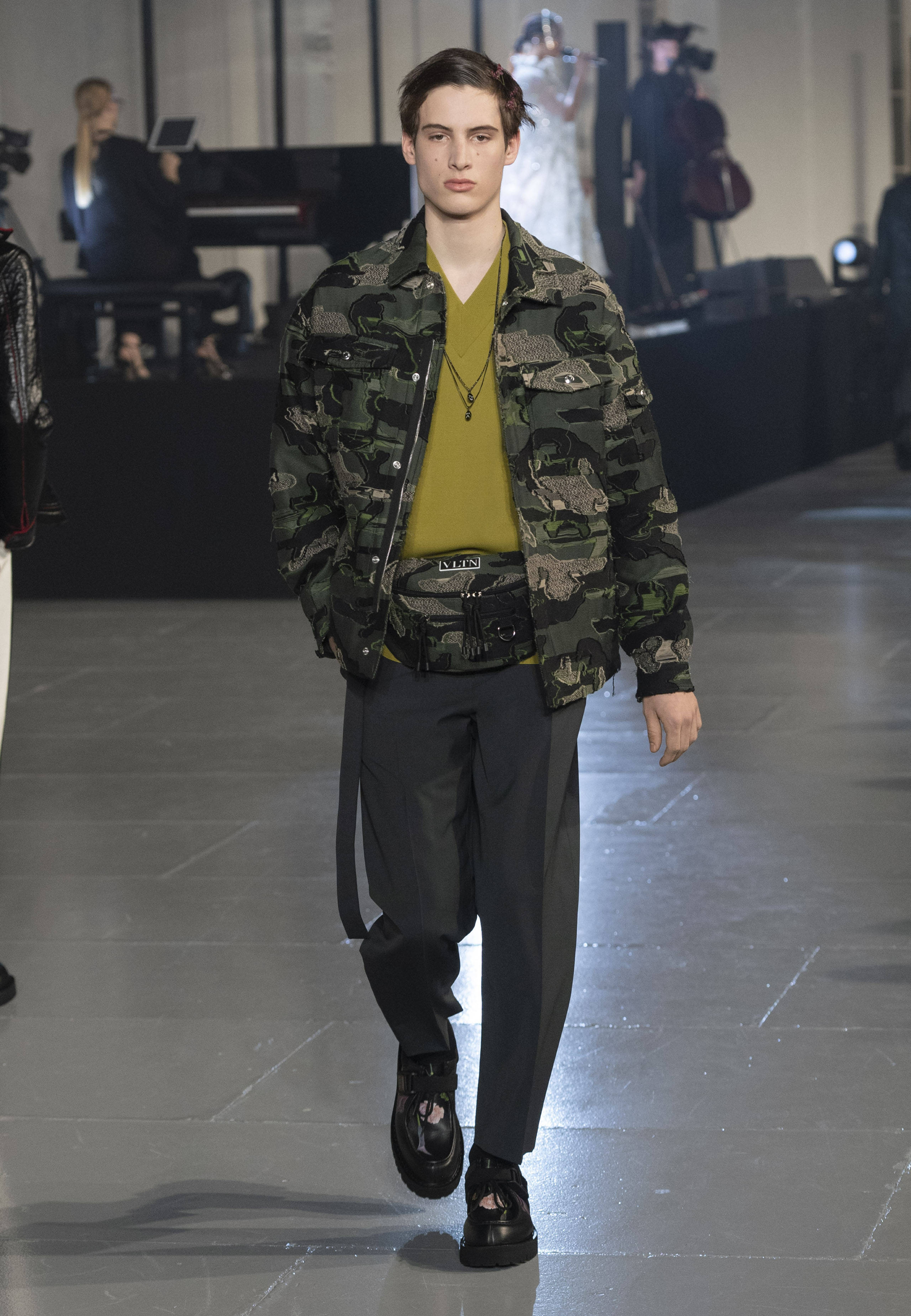 Valentino - Fall/Winter 2020-21 Men's Collection - Look 27