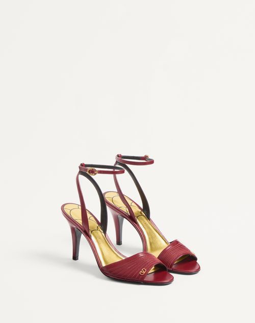  - Classic Red