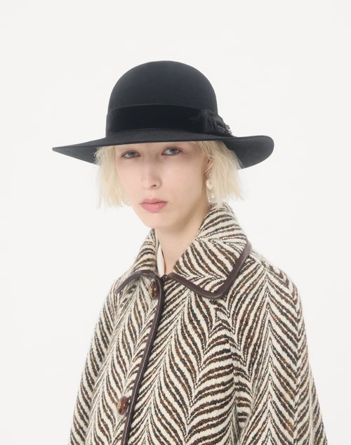 Valentino Garavani - Vlogo Signature Hat In Lapin Fabric And Velvet With Taffetas Bow - Black - Woman - Hats And Gloves