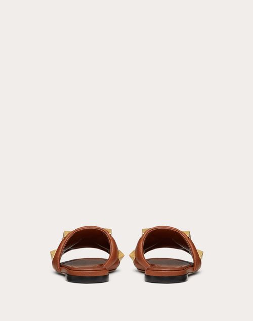 One Stud Leather Thong Sandals in Black - Valentino Garavani