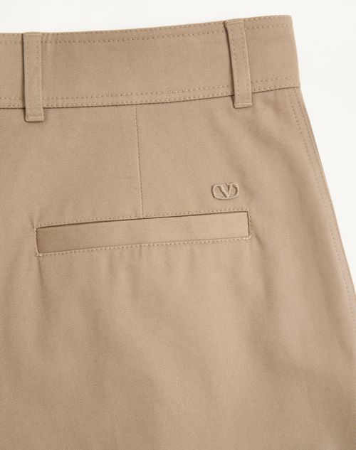 Valentino - Valentino Trousers In Cotton Gabardine With Vlogo Embroidery - Beige - Man - Trousers And Shorts