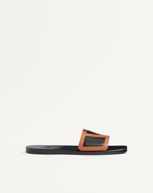 Valentino Garavani - Viva Superstar Slide Sandal In Nappa Leather - Black/roasted Pecan - Man - Sandals