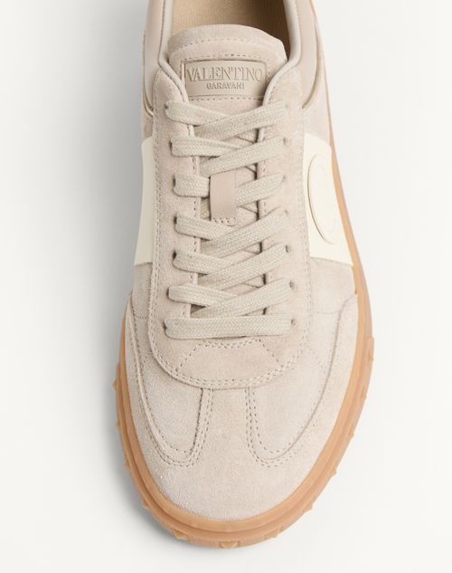  - Beige/ivory