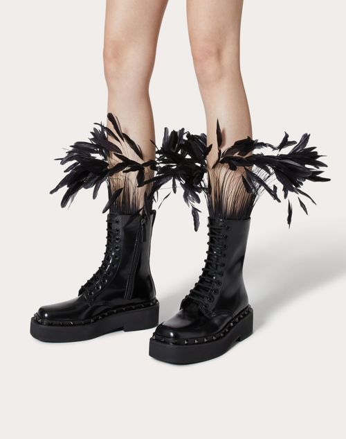 Valentino Garavani - Rockstud M-way Combat Boot In Calfskin With Feathers 50mm - Black - Woman - Boots