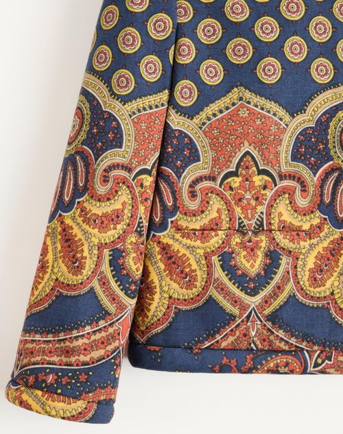  - Multicolour