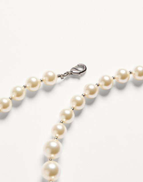 Valentino Garavani - Vlogo Signature Necklace With Pearls And Swarovski® Crystals - Palladium/cream - Woman - Jewelry