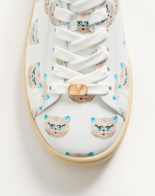Valentino Garavani - Royco Sneaker In Nappa Calfskin With Le Chat De La Maison Motif - White - Man - Sneakers