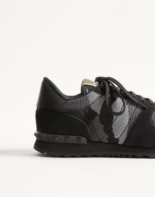 Valentino Garavani - Mesh Fabric Camouflage Rockrunner Sneaker - Anthracite/black - Man - Sneakers