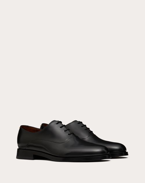 Valentino Garavani - Zapato Derby De Cuero De Becerro Con El Mini Vlogo Signature - Negro - Hombre - Fashion Formal - M Shoes
