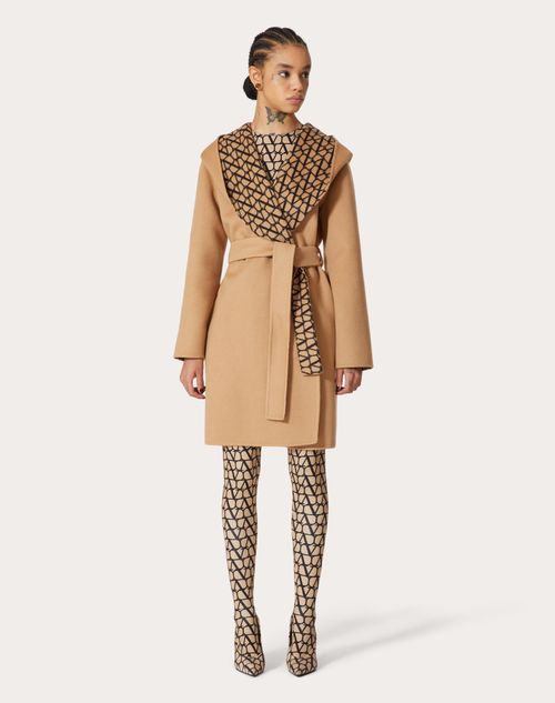 louis vuitton monogram inside hooded wrap coat