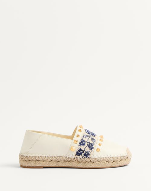 Valentino Garavani - Espadrille In Nappa With Grape Embroidery 20mm - Ivory/natural/blue - Woman - Espadrilles And Wedges