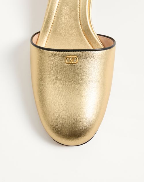 Valentino Garavani - D'orsay Bondie Pump In Laminated Nappa Leather 45mm - Gold - Woman - Pumps And Slingbacks