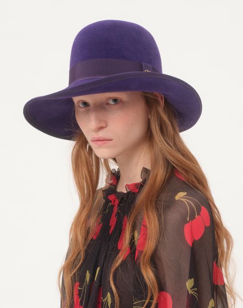 Valentino Garavani - Vlogo Signature Hat In Lapin Fabric - Purple - Woman - Hats And Gloves