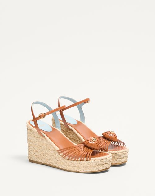 Valentino Garavani - Royal Wedge Sandal In Kidskin 100mm - Roasted Pecan - Woman - Espadrilles And Wedges