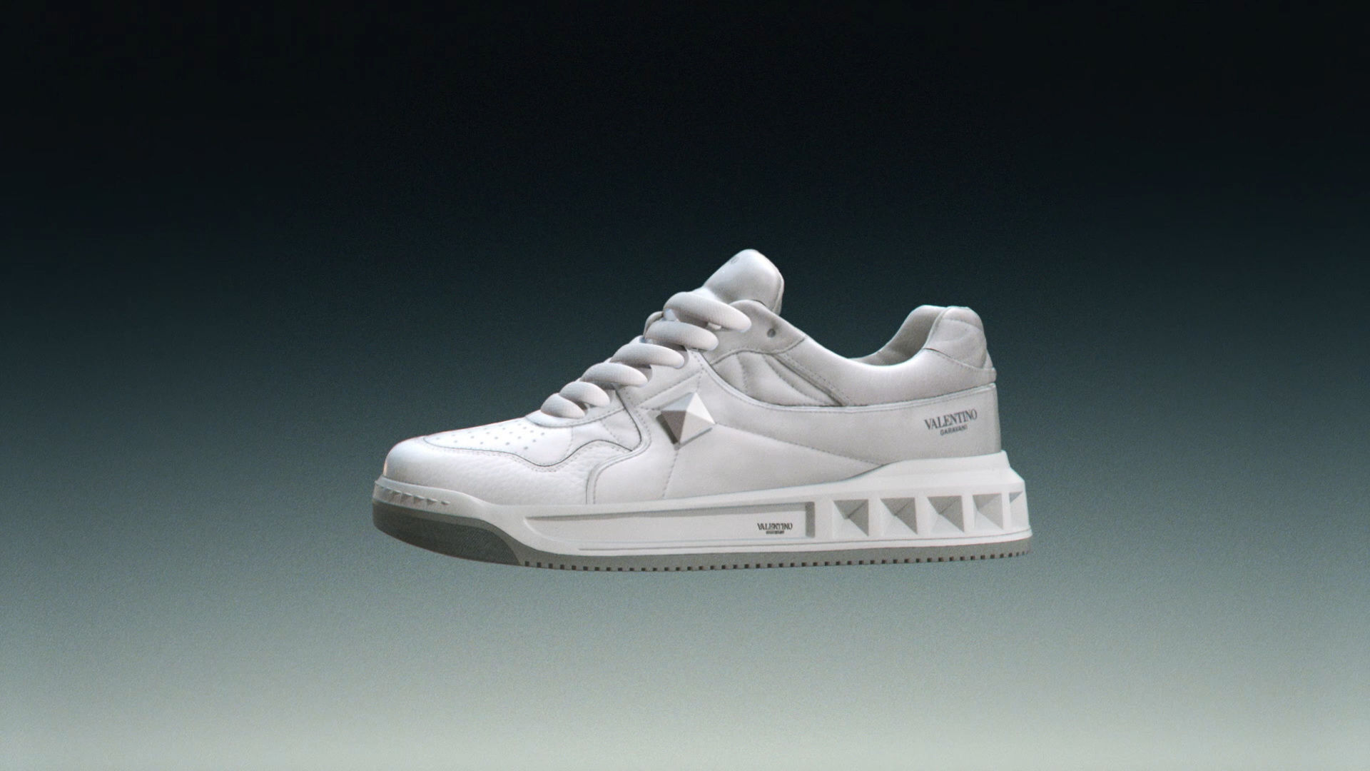 One Stud Sneakers Valentino Garavani for men | Valentino