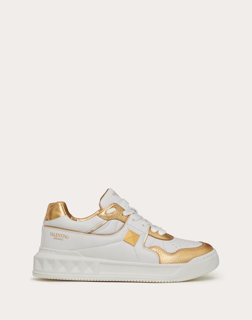 Valentino Garavani - One Stud Low-top Nappa Sneaker With Metallic Details - White/antique Brass - Woman - Low-top Sneakers