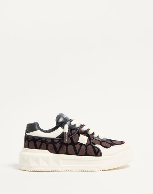 Valentino Garavani - One Stud Xl Low-top Sneaker In Nappa Leather And Toile Iconographe Fabric - Fondant/light Ivory - Man - Trainers