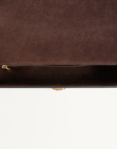 Valentino Garavani - Kleine Valentino Garavani Antibes Schultertasche Aus Kalbsleder - Oak Brown - Mann - Schultertaschen