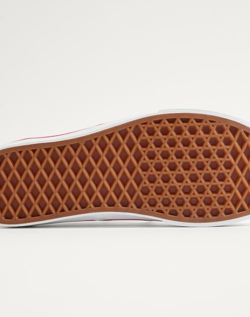 Valentino Garavani - Valentino Garavani And Vans Low-top Trainer In Valentino Vans Love Print Fabric - White/rouge Pur/sky Blue - Woman - Trainers