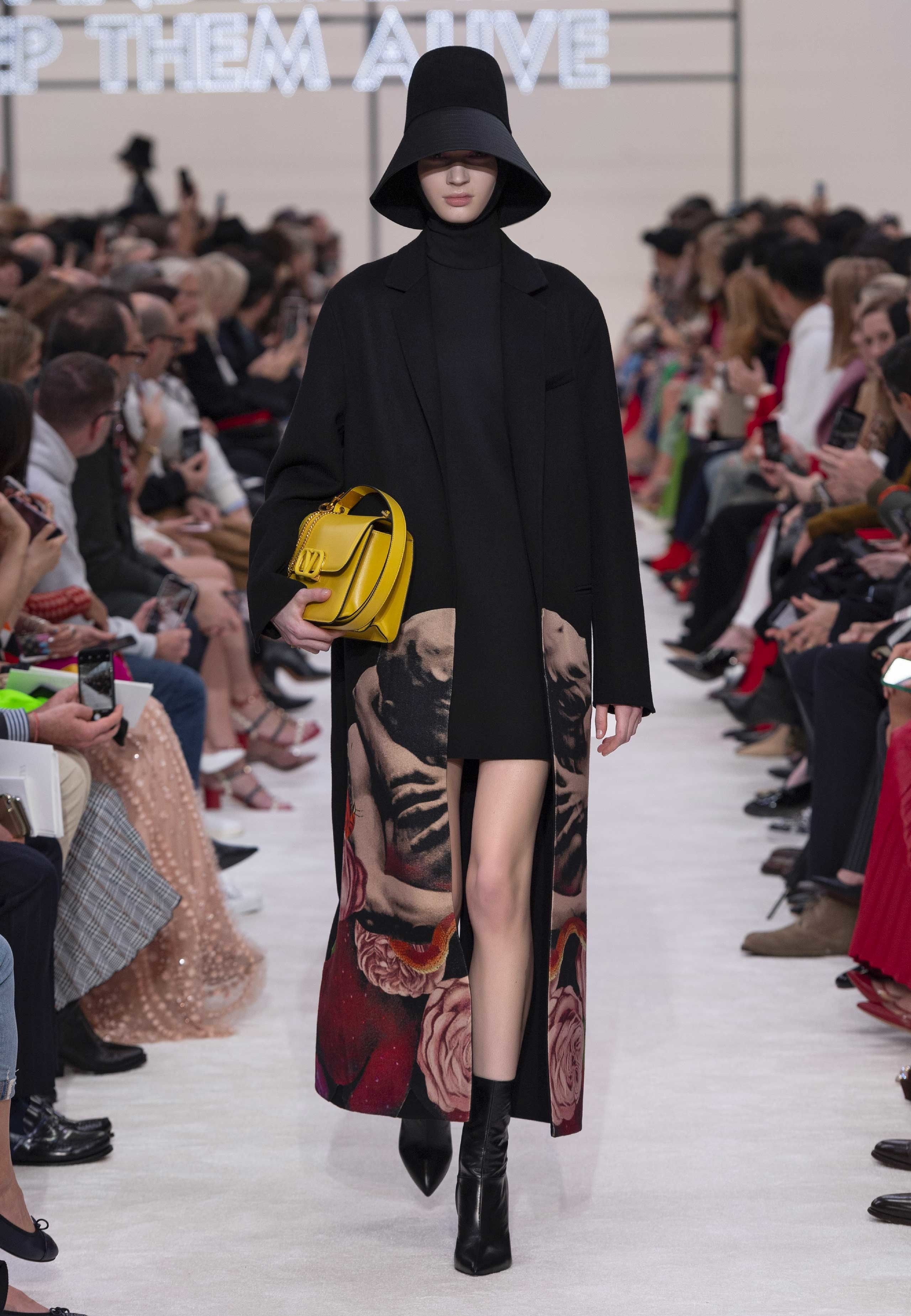 Valentino 2024 fall 2019