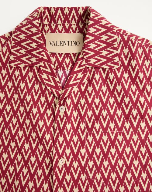  - Red/cream