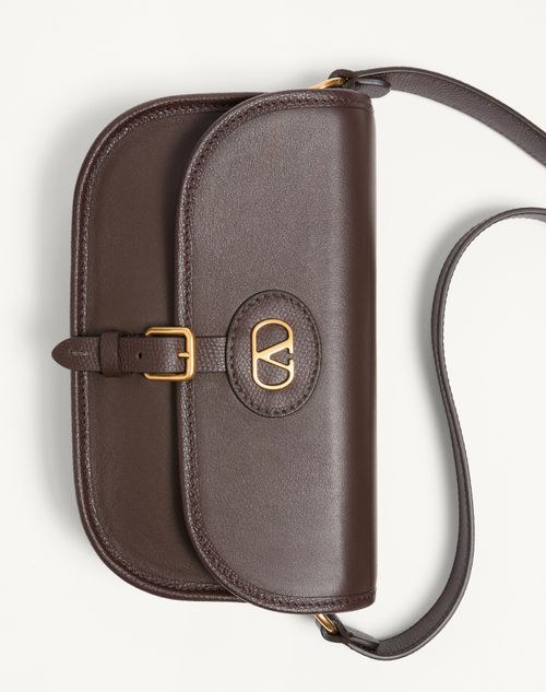 Valentino Garavani - Valentino Garavani Antibes Small Shoulder Bag In Calfskin - Oak Brown - Man - Shoulder Bags