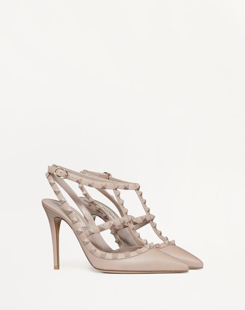 Valentino Garavani - Escarpins Rockstud À Brides Et Clous Assortis. Talon : 100 Mm - Poudre - Femme - Escarpins