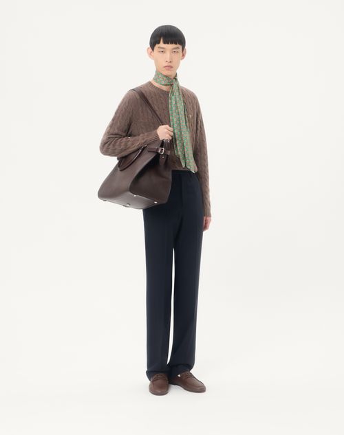 Valentino Garavani - Valentino Garavani Antibes Duffle Bag In Grained Leather - Dark Brown - Man - Shoulder Bags