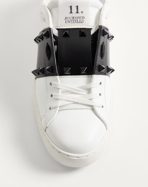 Valentino Garavani - Rockstud Untitled Sneaker In Calfskin Leather With Tonal Studs - White/ Black - Woman - Shoes