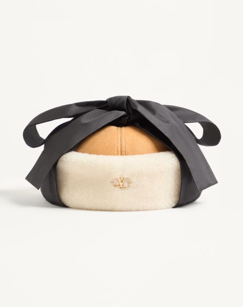 Valentino Garavani - Vlogo Signature Shearling Cap - Ivory/beige/black - Woman - Hats And Gloves
